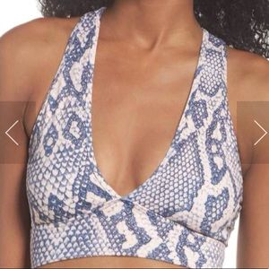 TRADE Varley snake print v neck sports bra BNWT